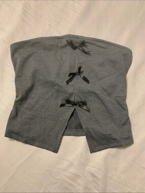 Ribbed Strapless Tube Top with Bow Detail - Gray